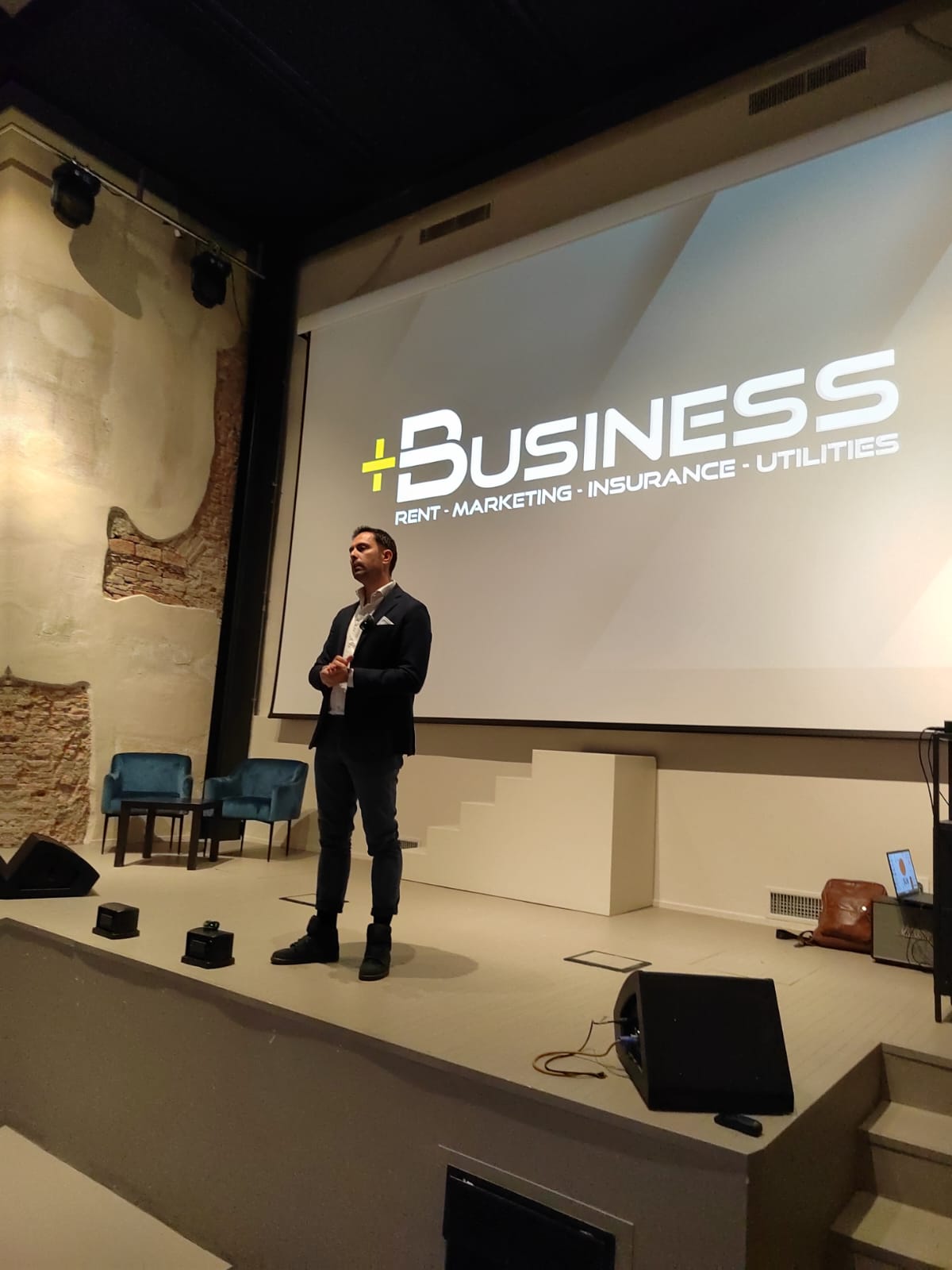 Giordano Falloni durante uno speech +Business